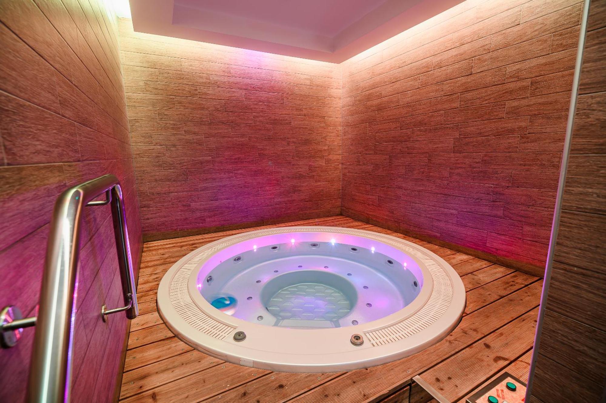 Glamping Maleric With Natural Pool Dragatus Экстерьер фото